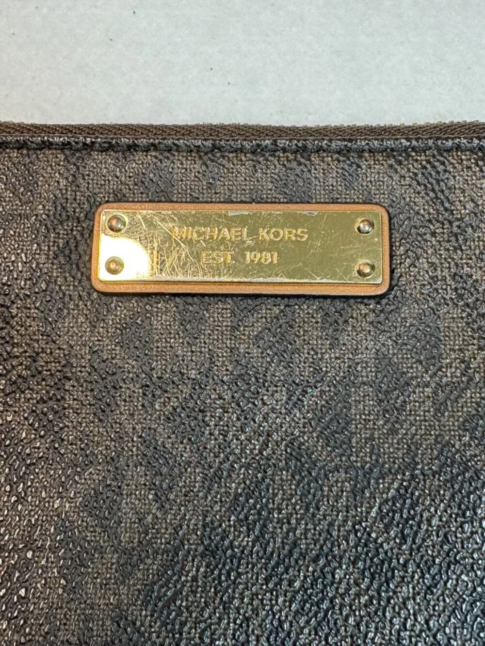 Michael Kors Jet Set Brown Monogram Canvas Wristlet Clutch Pouch Y2K Preppy Chic